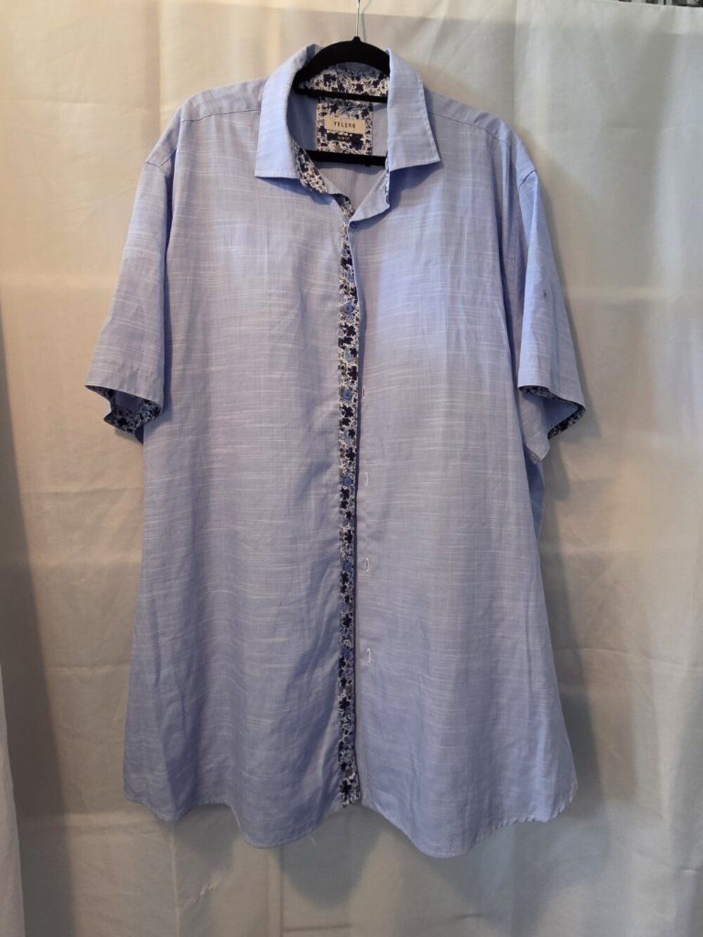 Mens Velero Button down short sleeve shirt, size 3xl, Blue with floral trim